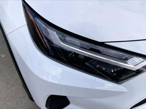 Used 2024 Toyota RAV4 LE image 27