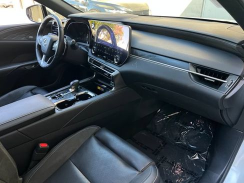 Used 2025 Lexus RX 450h AWD w/ Convenience Package image 44