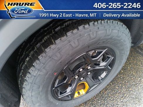 Used 2025 Chevrolet TrailBlazer LT AWD/4WD image 21