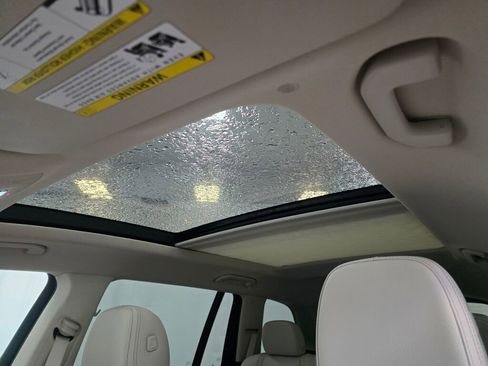 New 2026 Mercedes-Benz GLS 450 4MATIC image 32