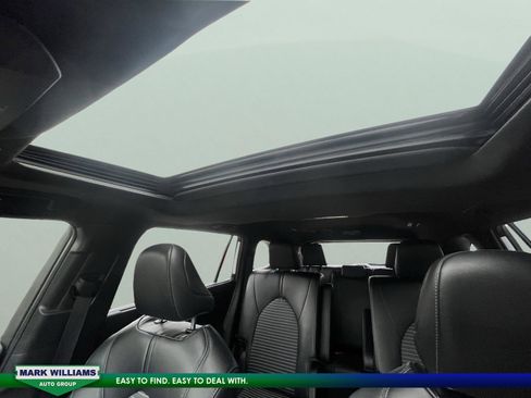 Used 2023 Toyota Highlander XSE image 27