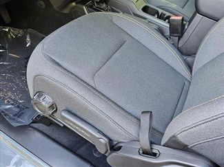 New 2025 Jeep Gladiator Sport video 4