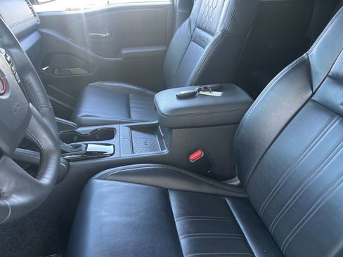 Used 2022 Nissan Frontier Pro-X w/ Pro-X Premium Package RWD image 8
