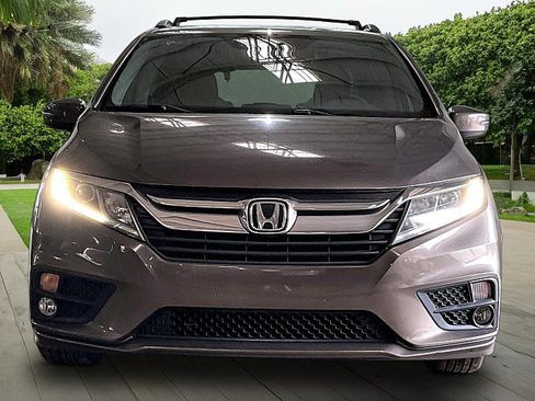 Used 2019 Honda Odyssey EX image 2