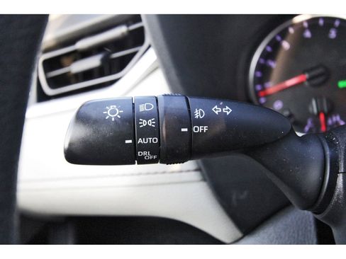 Used 2019 Toyota RAV4 XLE image 21