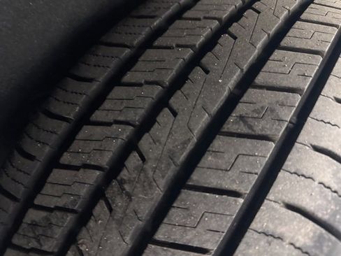 Used 2022 Chevrolet Traverse LT w/ LPO, 'HIT The Road' Package image 35