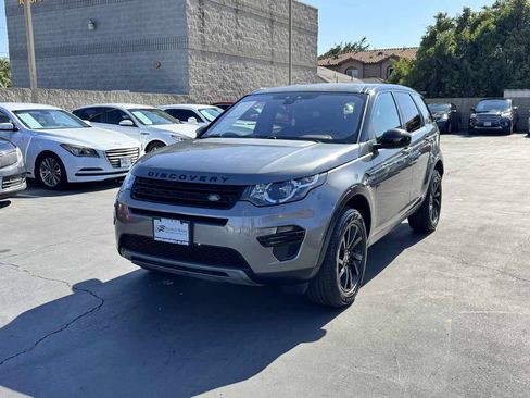 Used 2018 Land Rover Discovery Sport SE AWD/4WD image 12