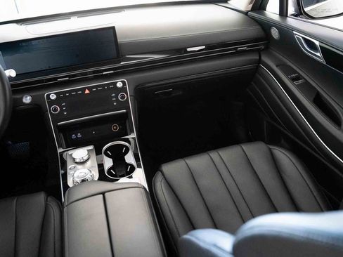 Used 2025 Genesis GV80 2.5T Standard image 35