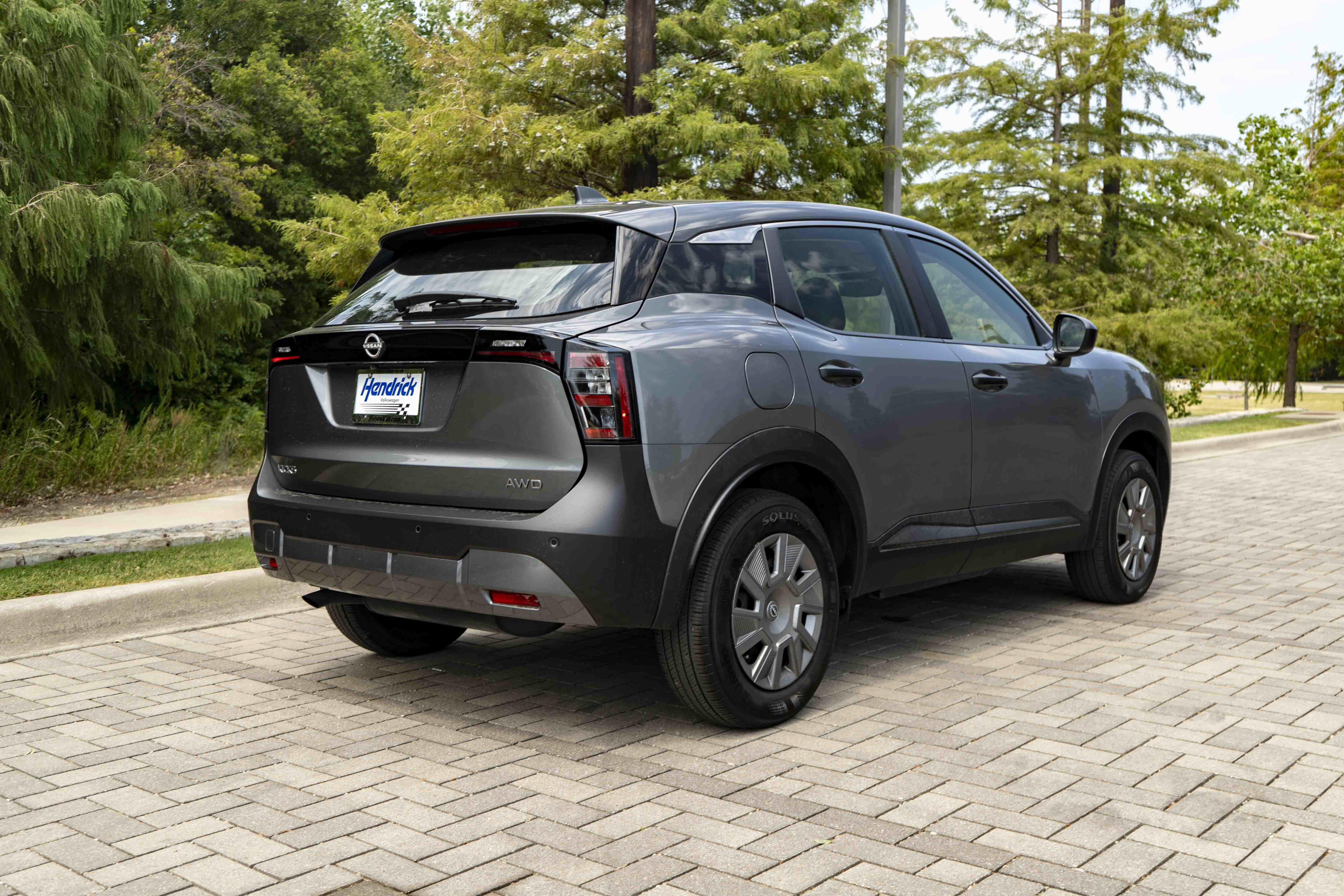 Used 2025 Nissan Kicks S w/ Interior Electronics Package AWD/4WD image 9
