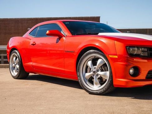 Used 2010 Chevrolet Camaro SS w/ RS Package image 36