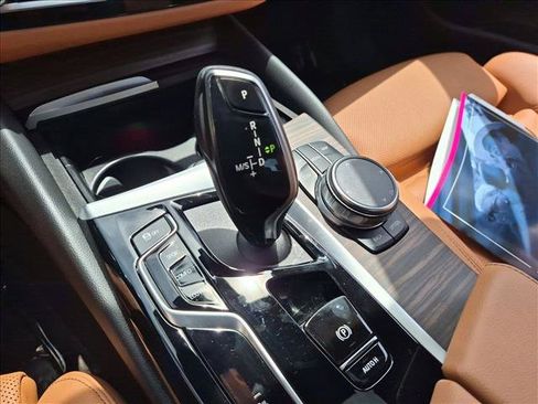Used 2023 BMW 540i w/ Premium Package RWD image 12