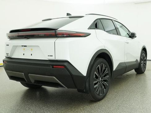 New 2026 Toyota C-HR AWD/4WD image 27