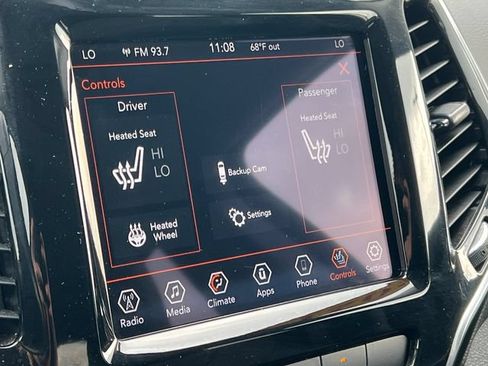 Used 2021 Jeep Cherokee Limited AWD/4WD image 28