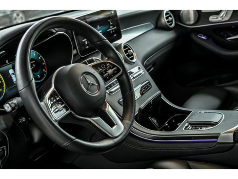 Used 2020 Mercedes-Benz GLC 300 4MATIC Coupe image 15