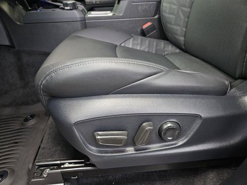 Used 2025 Toyota Tacoma TRD Sport w/ TRD Sport Premium Package image 31