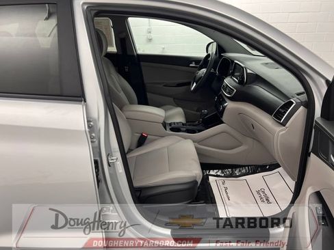 Used 2019 Hyundai Tucson Value FWD image 38