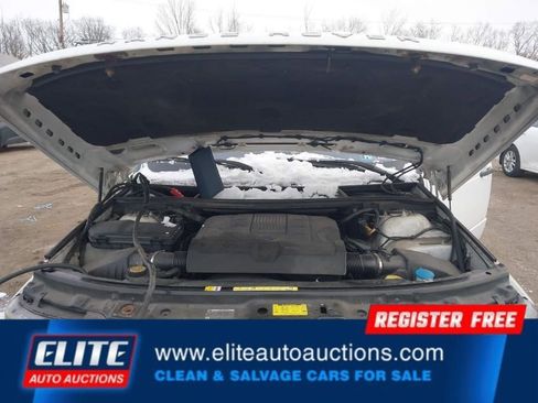 Used 2011 Land Rover Range Rover HSE image 20