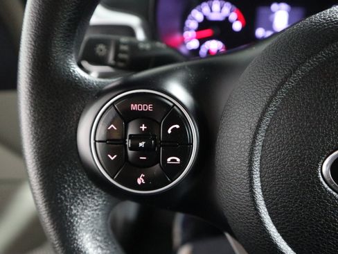 Used 2020 Kia Soul S FWD image 25