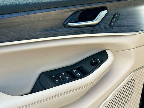 Used 2024 Jeep Grand Cherokee L Limited w/ Luxury Tech Group II image 18