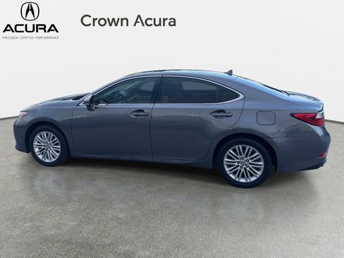 Used 2013 Lexus ES 350 w/ Luxury Pkg FWD image 3