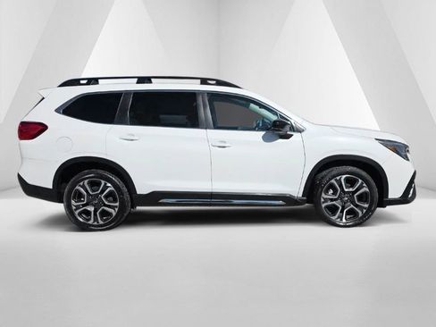 Used 2024 Subaru Ascent Limited image 8