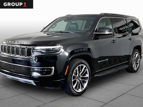Used 2024 Jeep Wagoneer Series II w/ Premium Group I RWD image 1