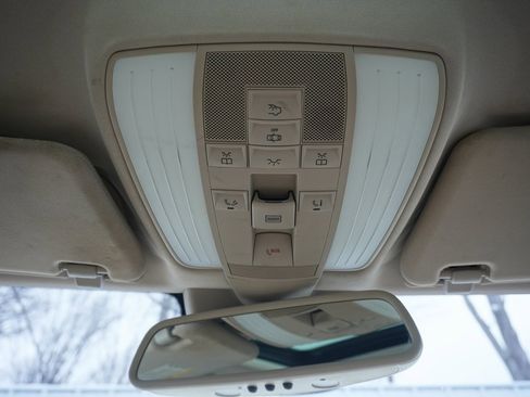 Used 2016 Mercedes-Benz E 350 Sedan image 19