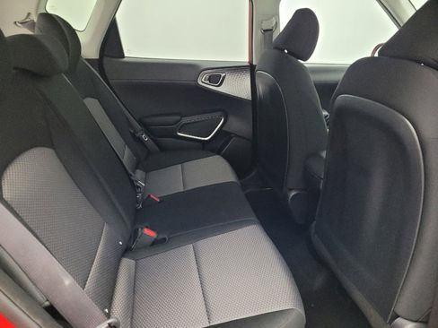 Used 2025 Kia Soul LX w/ LX Technology Package image 19