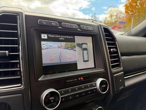 Used 2018 Ford Expedition Limited w/ Equipment Group 302A image 24