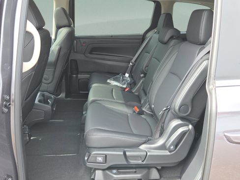 New 2026 Honda Odyssey EX-L image 11