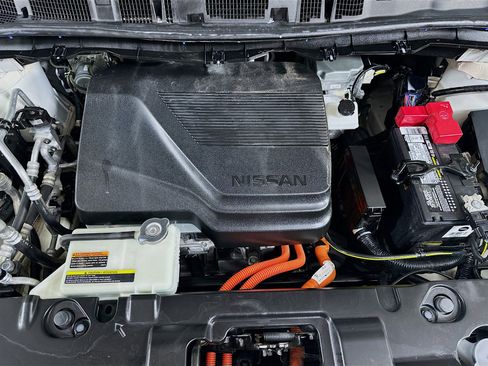 Used 2023 Nissan Leaf SV Plus image 31