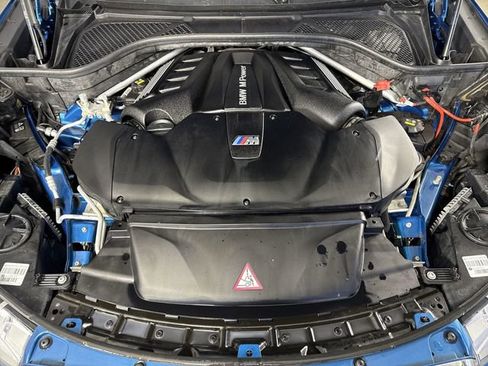 Used 2018 BMW X5 M w/ Executive Package image 28