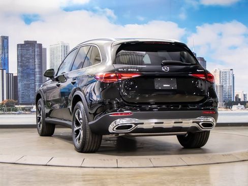 Certified 2025 Mercedes-Benz GLC 350e GLC 350e image 9