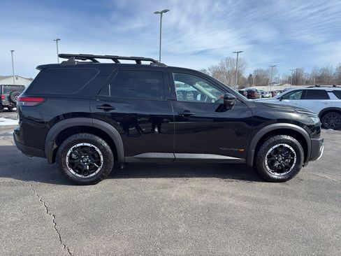 Certified 2025 Nissan Pathfinder Rock Creek image 4