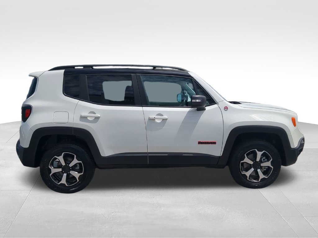 Used 2021 Jeep Renegade Trailhawk w/ Sun & Sound Group AWD/4WD image 3