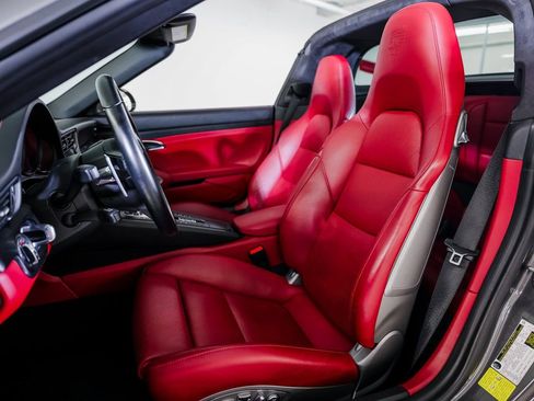 Certified 2018 Porsche 911 Targa 4 GTS image 5