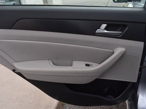 Used 2017 Hyundai Sonata Sport w/ Value Edition Package 02 FWD image 33