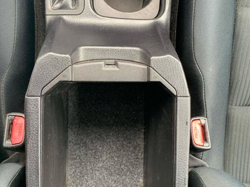 Used 2015 Toyota RAV4 LE AWD/4WD image 15