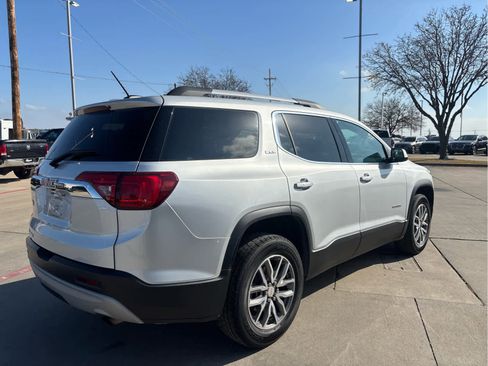 Used 2018 GMC Acadia SLE image 3