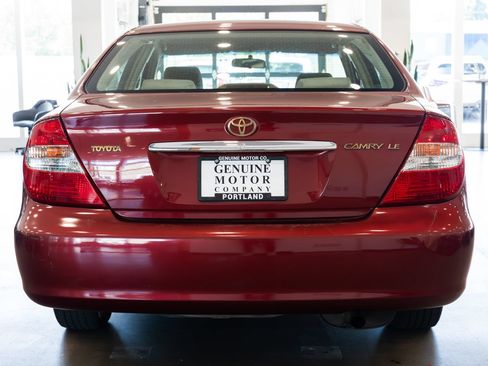 Used 2003 Toyota Camry LE w/ Preferred Accessory Pkg FWD image 5