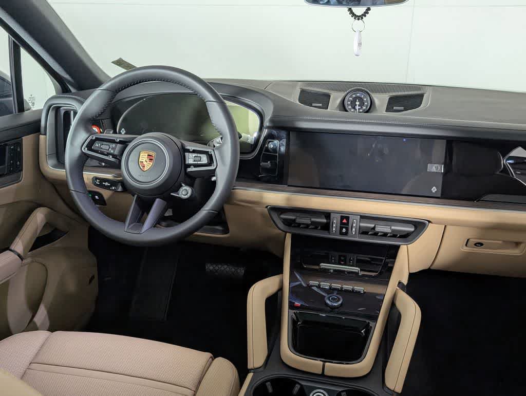 Used 2026 Porsche Cayenne Coupe AWD/4WD image 21