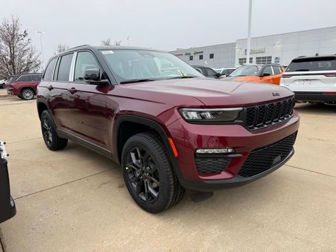 New 2025 Jeep Grand Cherokee Limited AWD/4WD image 1