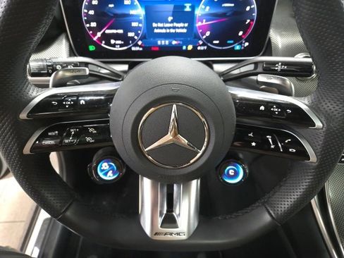 Used 2025 Mercedes-Benz GLC 43 AMG 4MATIC image 9