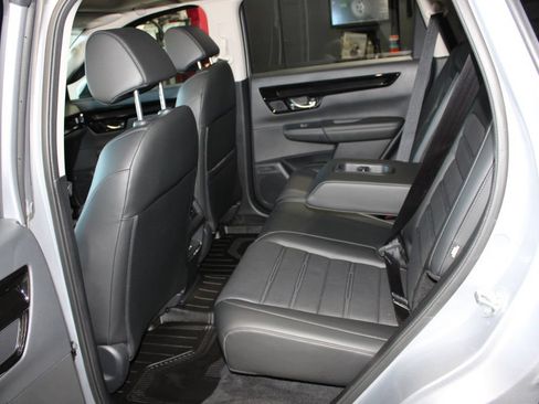 Used 2025 Honda CR-V EX-L image 11