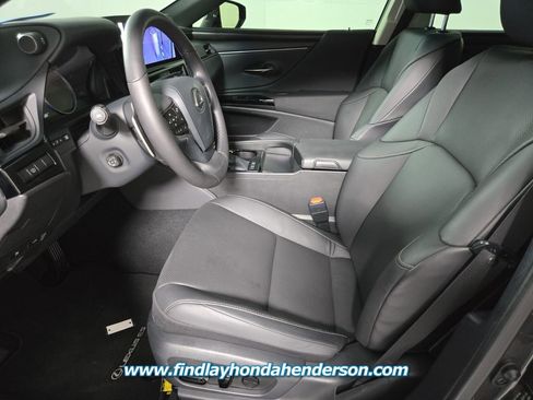 Used 2024 Lexus ES 300h w/ Premium Package FWD image 15