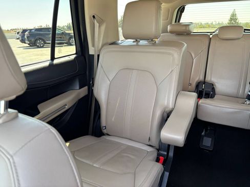 Used 2024 Ford Expedition Max Limited RWD image 44