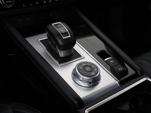 Used 2023 Mitsubishi Outlander SEL image 15