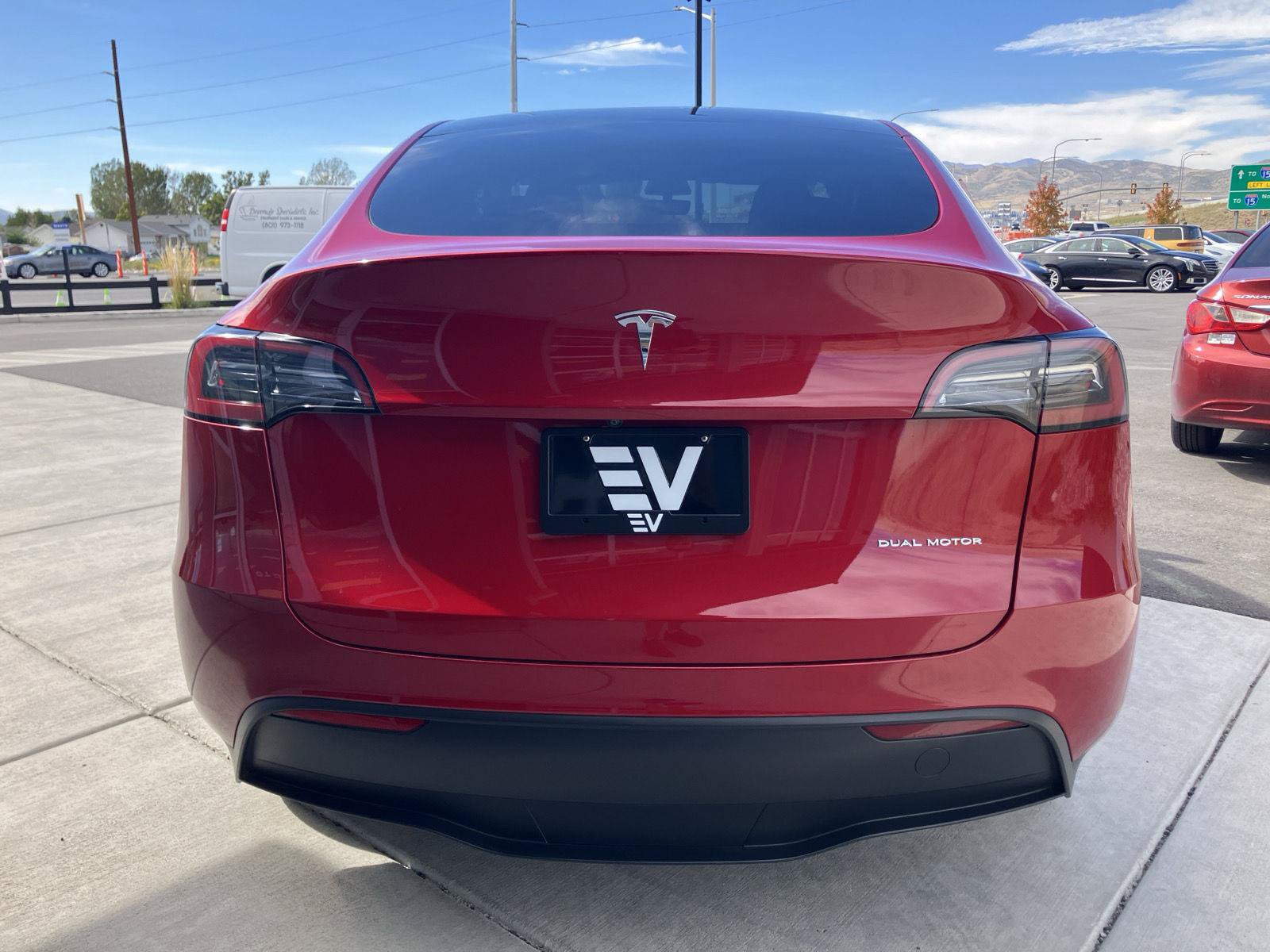Used 2023 Tesla Model Y Long Range AWD/4WD image 7