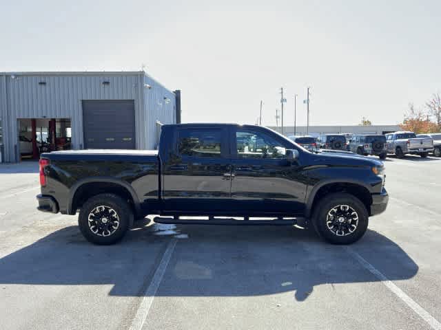 Used 2023 Chevrolet Silverado 1500 ZR2 w/ Technology Package AWD/4WD image 9