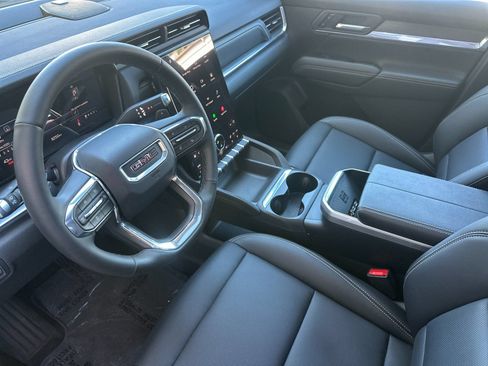 Used 2026 GMC Terrain Elevation w/ Elevation Premium Package AWD/4WD image 10